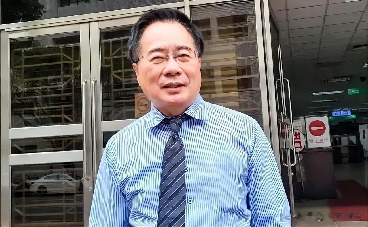 “蔡正元入狱只是开始？这几条消息放在一起不太简单”

这两天台湾政坛的信息有点割