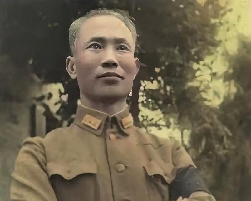 陈诚的贴身副官晚年坦言：世人都说蒋公败在失去民心，可真正拖垮他的是1943年签下