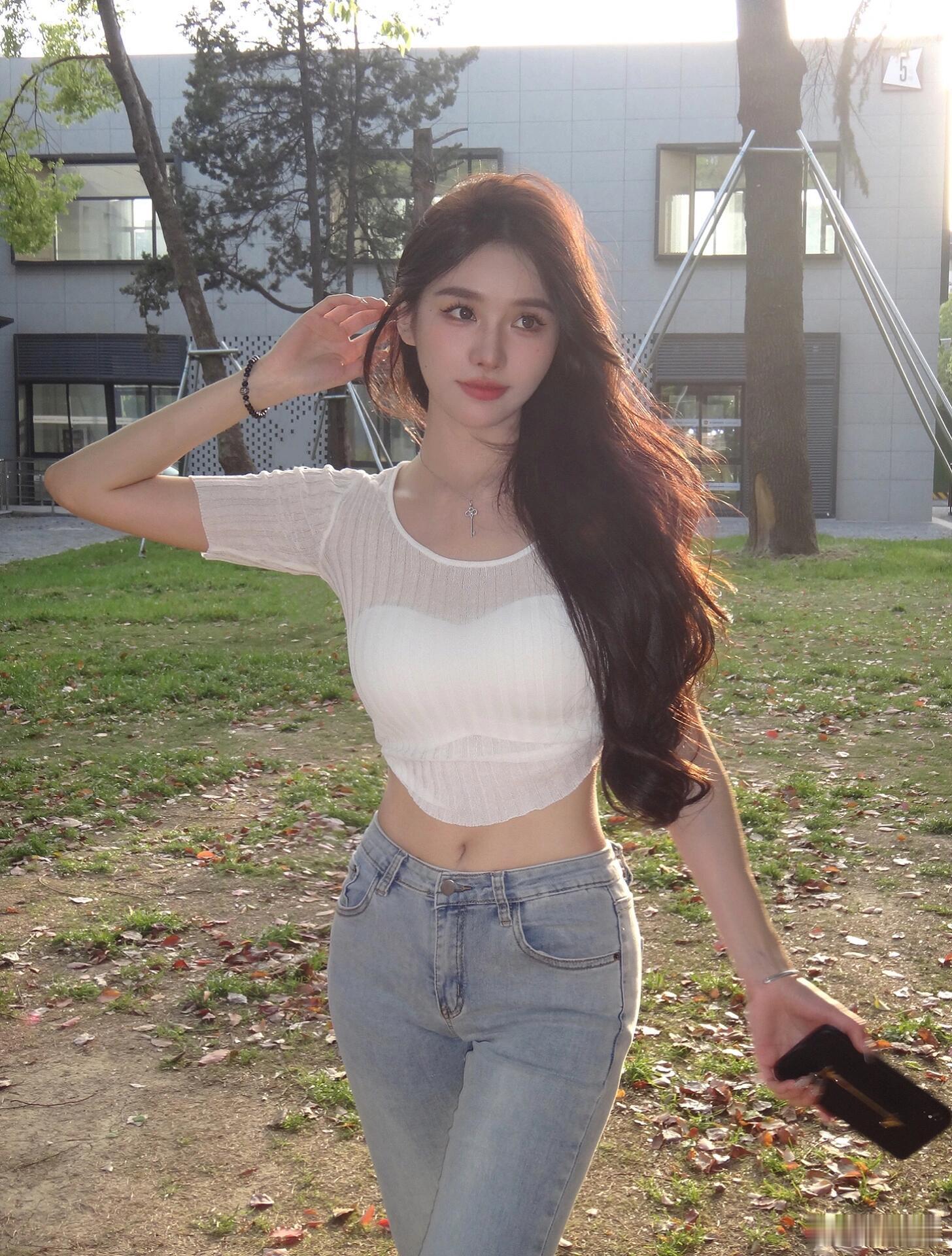 朋友说，阳光下的我超美[太阳] ​​​