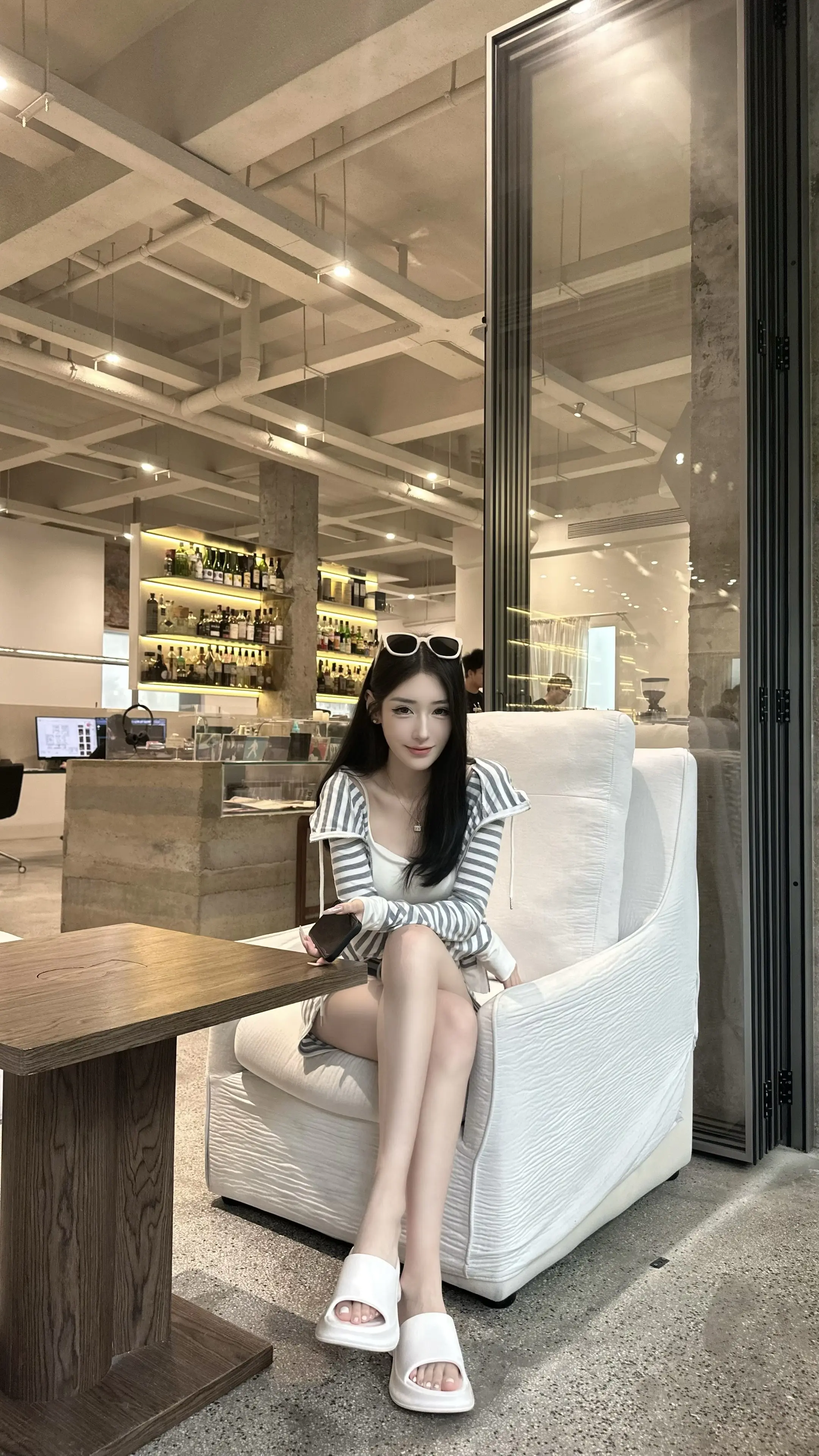 你守护不好她的天真 让给我吧。