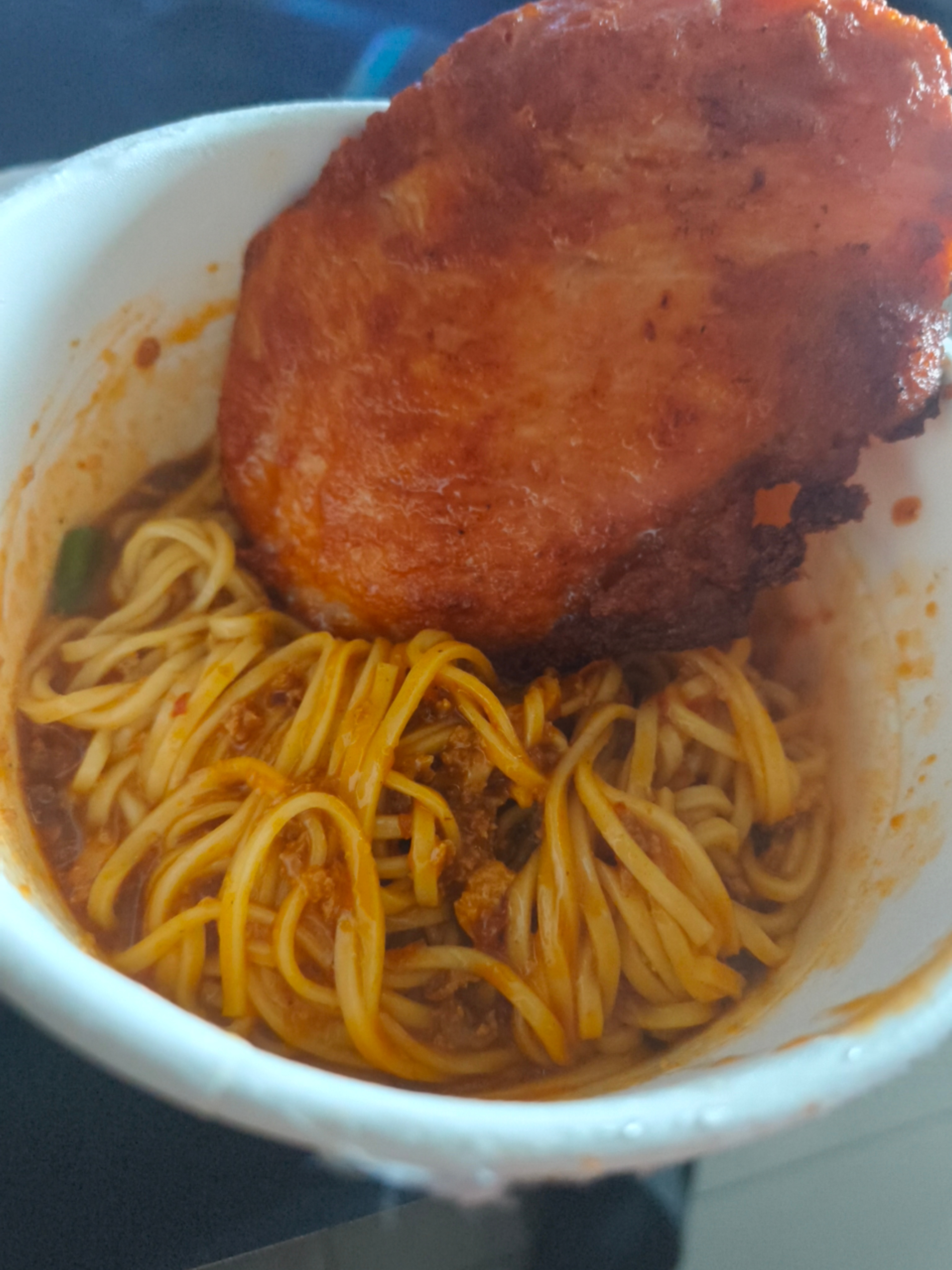 泡面配鸡排越吃越带派 ​​​