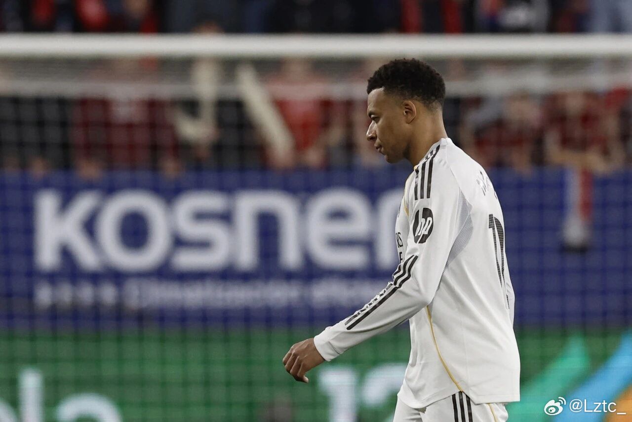 姆巴佩回到马德里治膝伤，将评估能否出战对曼城的欧冠▼《马卡报》报道，姆巴佩返回马