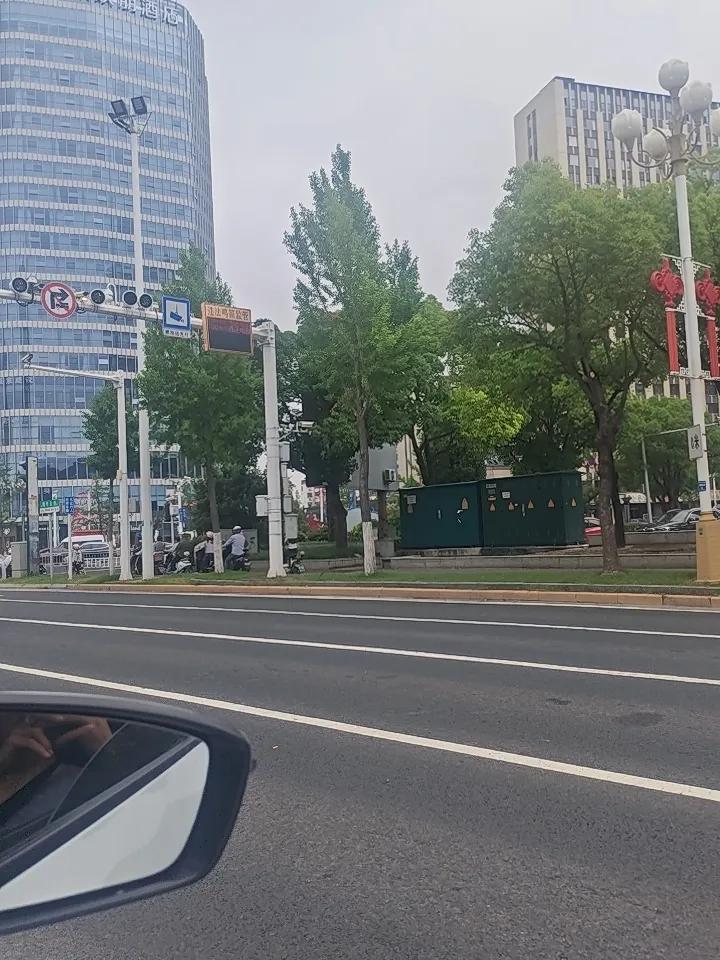 妈妈带大的孩子一定很优秀吗?
回老家一趟彻底醒悟，父母从不擅长说爱，只会默默付出