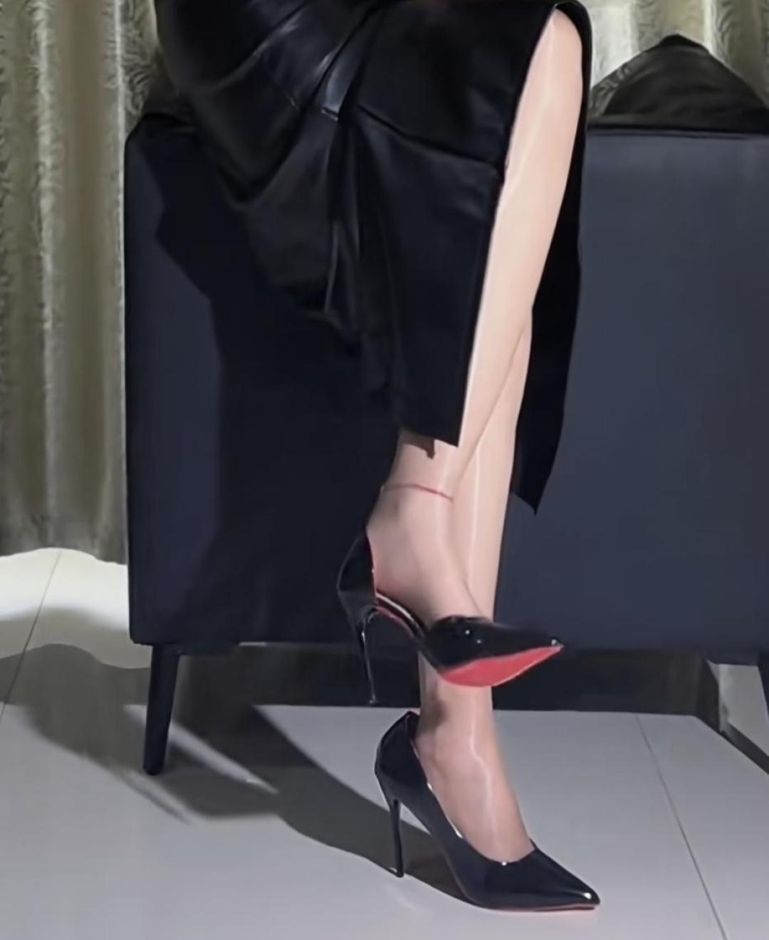 求推荐一款好看的高跟鞋