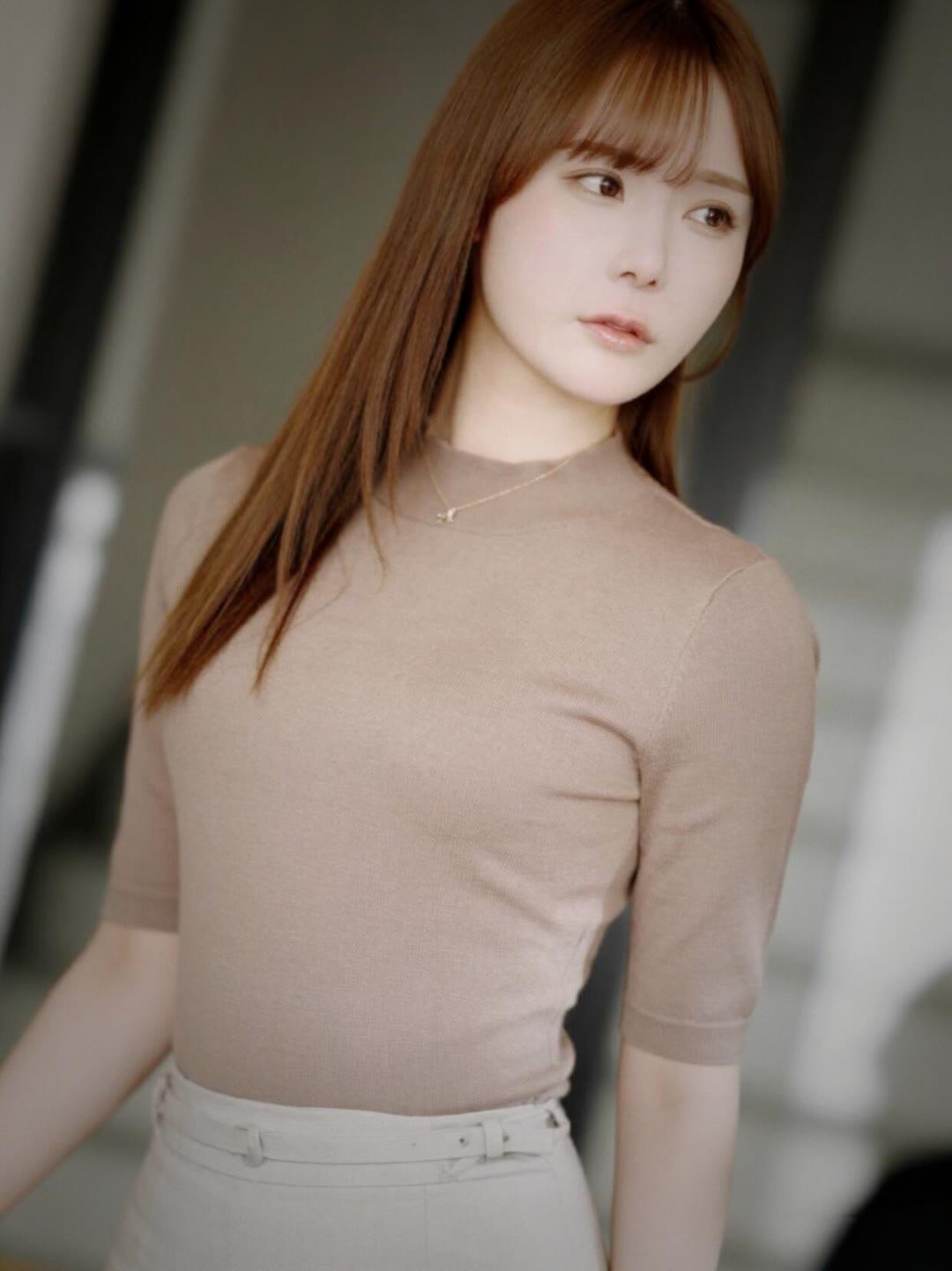 写真女孩如何拍出户外氛围感美女?