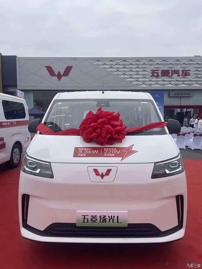2026年中国车企的三大梯队：
第一梯队：比亚迪。年销量超460万辆。
第二梯队