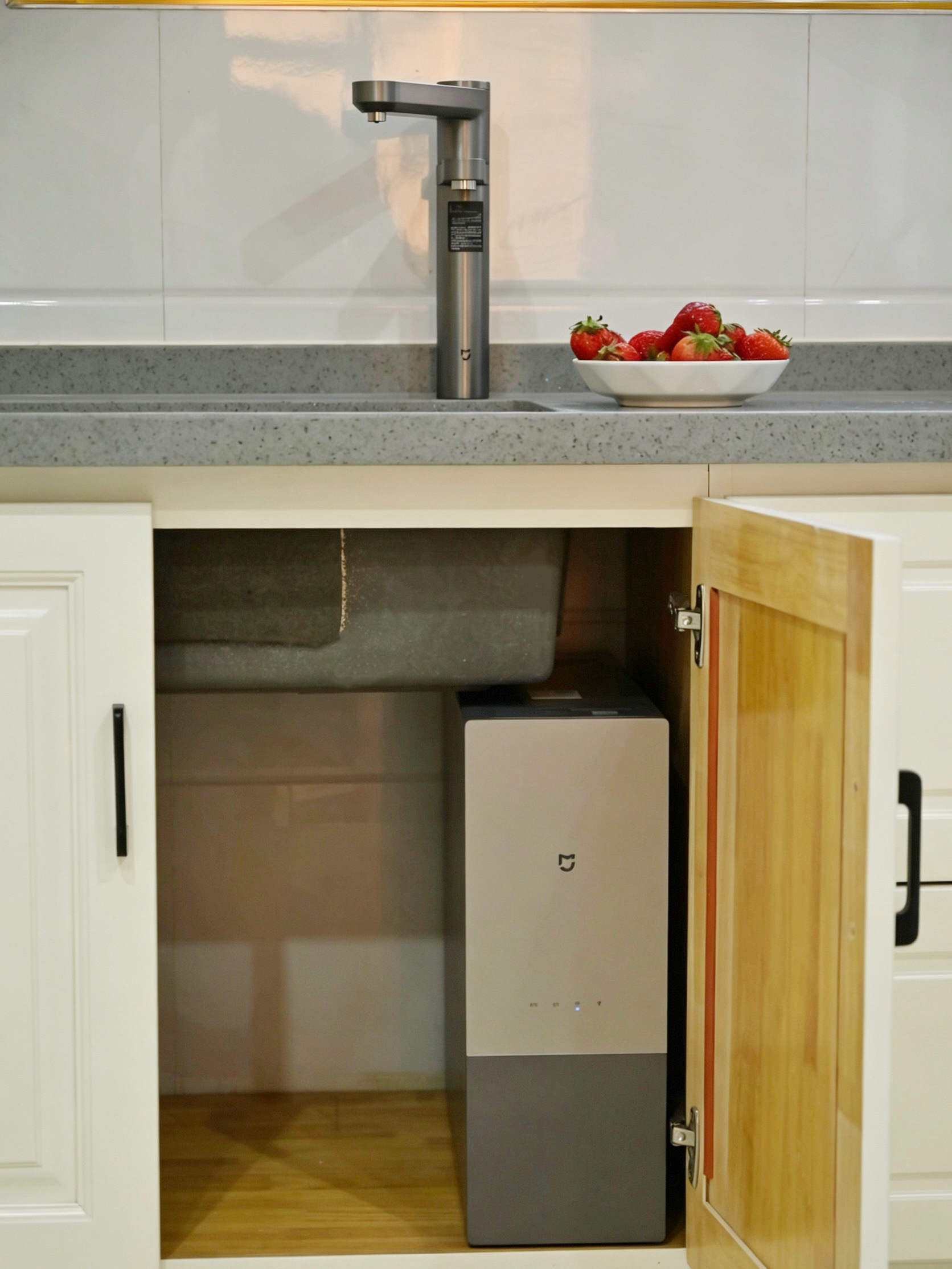 米家净水器2 Pro，有它足够了！好的净水器真的能把日常用水的细节都摸得透透的。