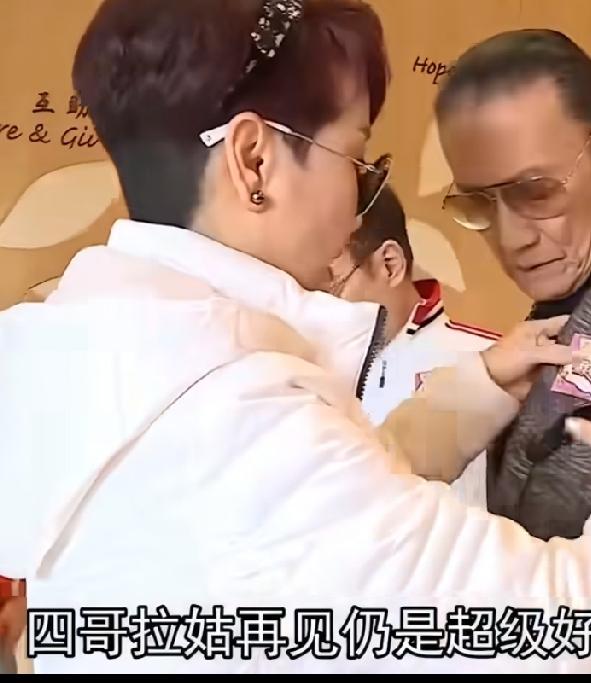 谢贤和狄波拉离婚后依旧是好友，这一点是许多离婚夫妻难以做到的。而且他每一任分手对
