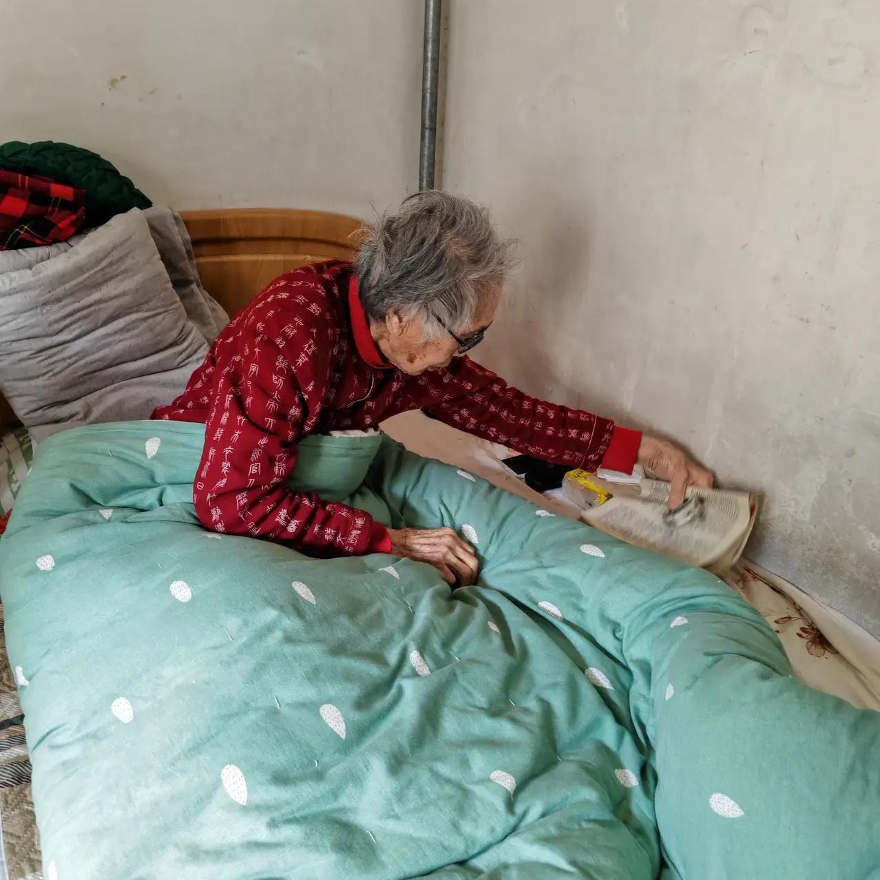 你能想象吗？姑姑马上就要满百岁了，可她的养老方式却和很多人大不一样，这背后到底藏