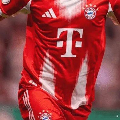 朴信惠眼睛 断崖式衰老04月23日讯 25/26赛季德国杯半决赛，拜仁慕尼黑对阵