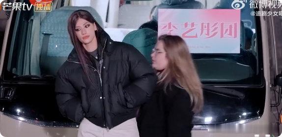 吴宣仪[超话]吴宣仪卡琳娜 分岔路的朋友乘风2025舞台分组的变化，见证着卡 v