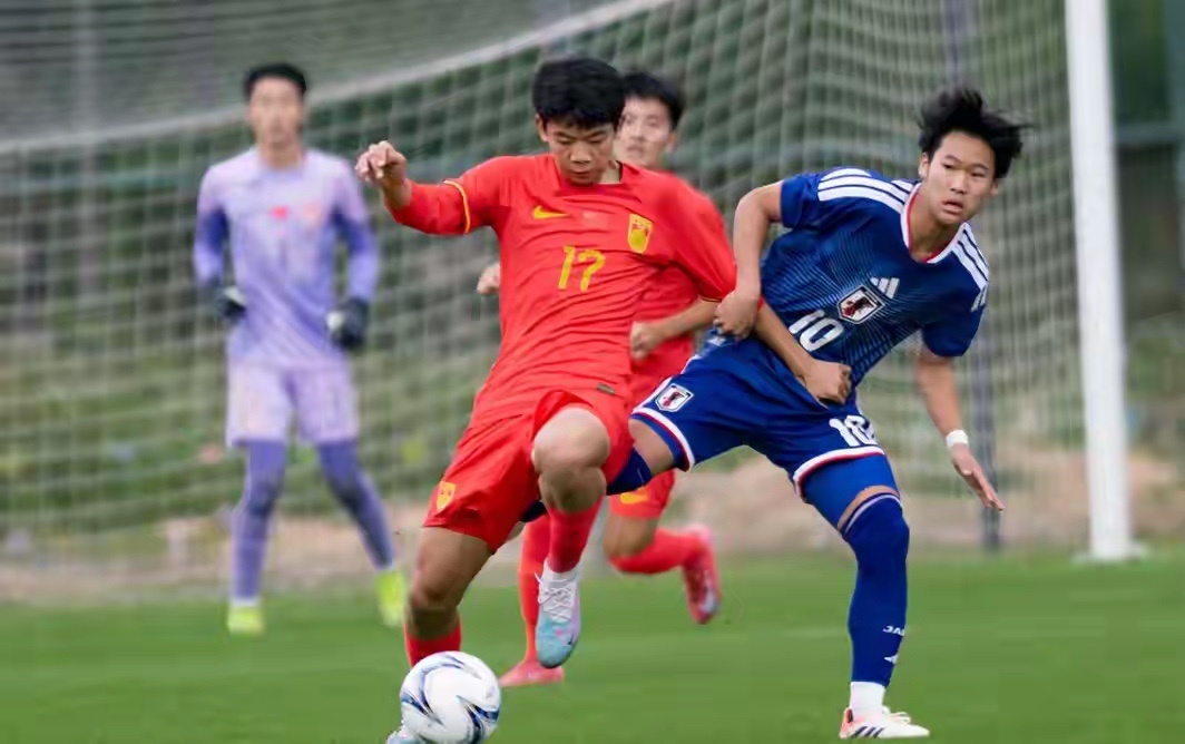 12月22日U15东亚杯末轮，中国男足3-0击败中国香港队，积4分位列A组第三，