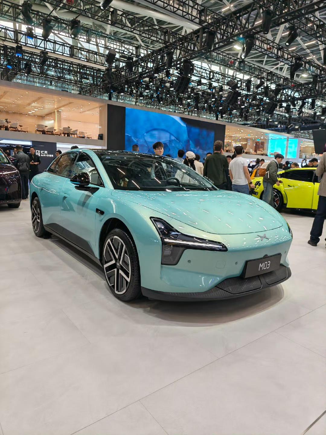 小鹏MONA M03 7月销量15704辆，
小鹏MONA M03 8月销量15