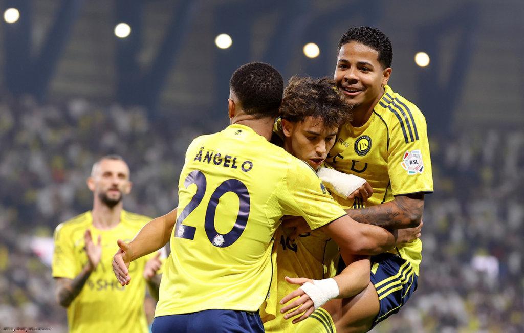 C罗和利雅得 据利雅迪亚🔴利雅得胜利在沙特职业联赛中创造了历史，成为首支在前九