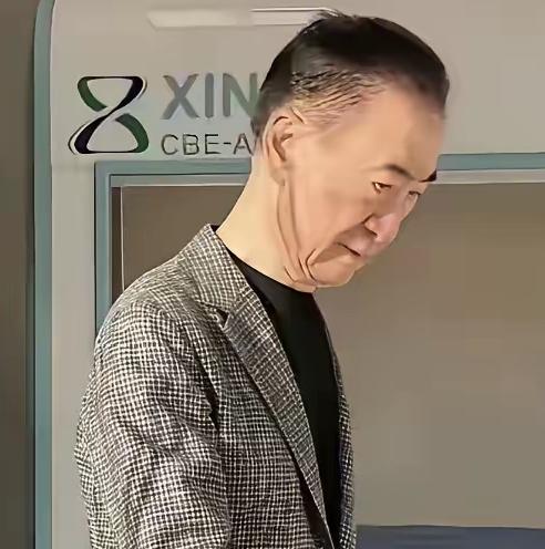 很多人都有一个错觉：赚到一个小目标就立刻收手，每天钓鱼晒太阳悠闲度日

可说出小