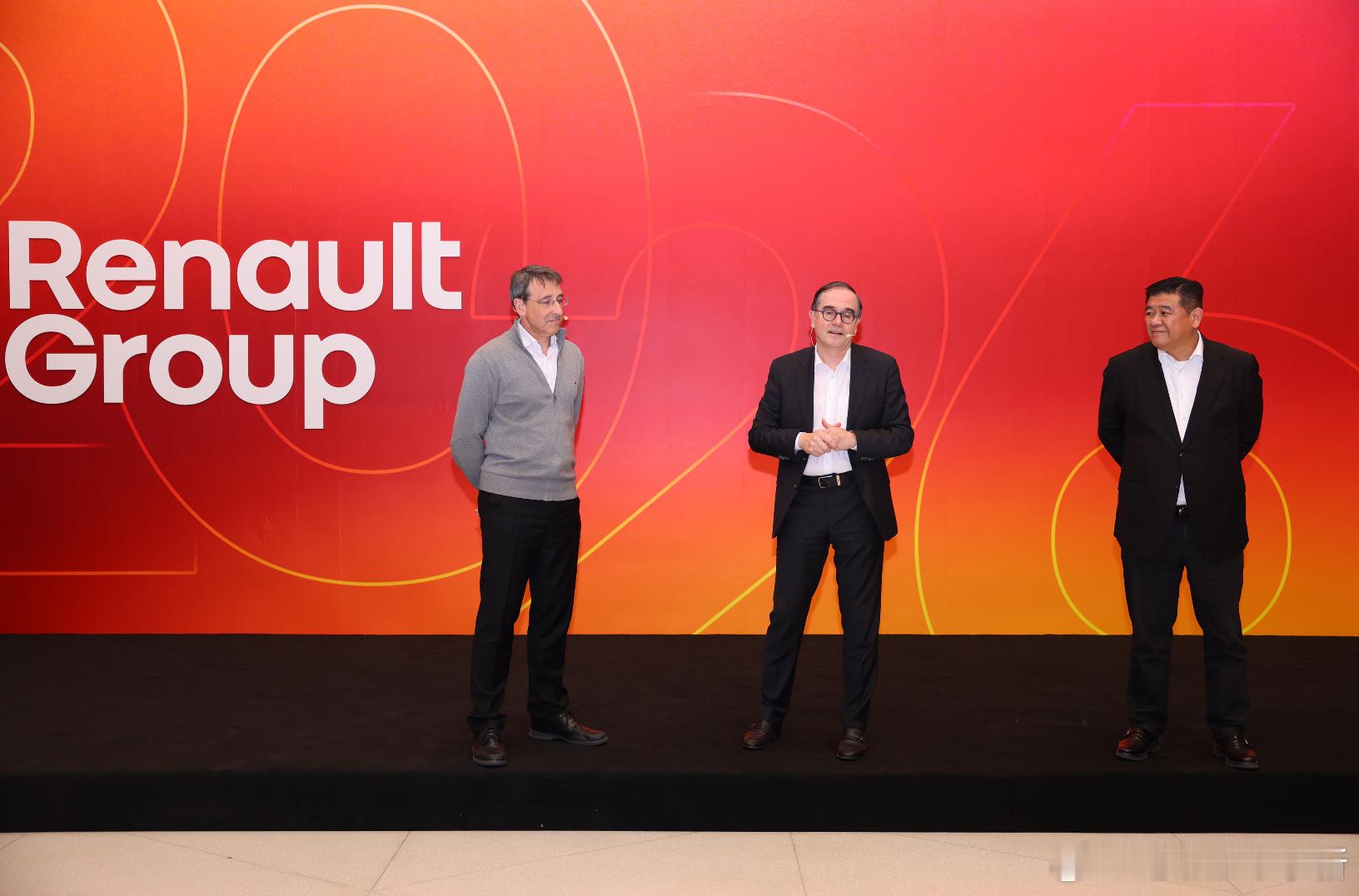 雷诺 CEO 福兰开年首站选了中国，这是他执掌集团后的第一次中国行。据他透露，集