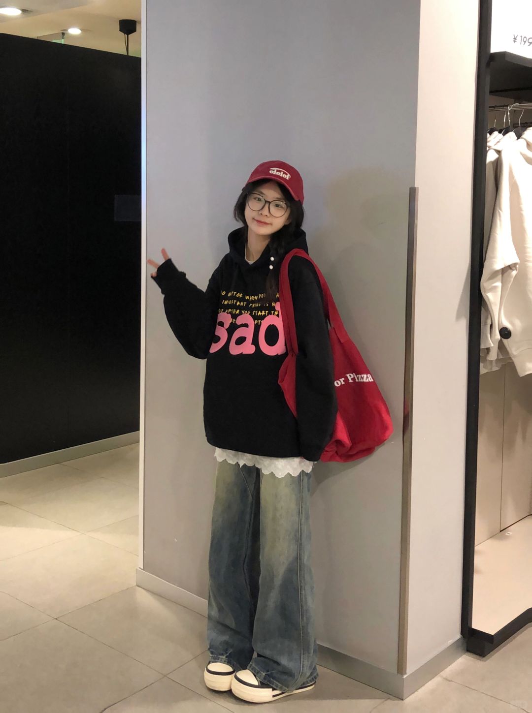 早春的第一件黑色卫衣好韩！🔒住啦！！！