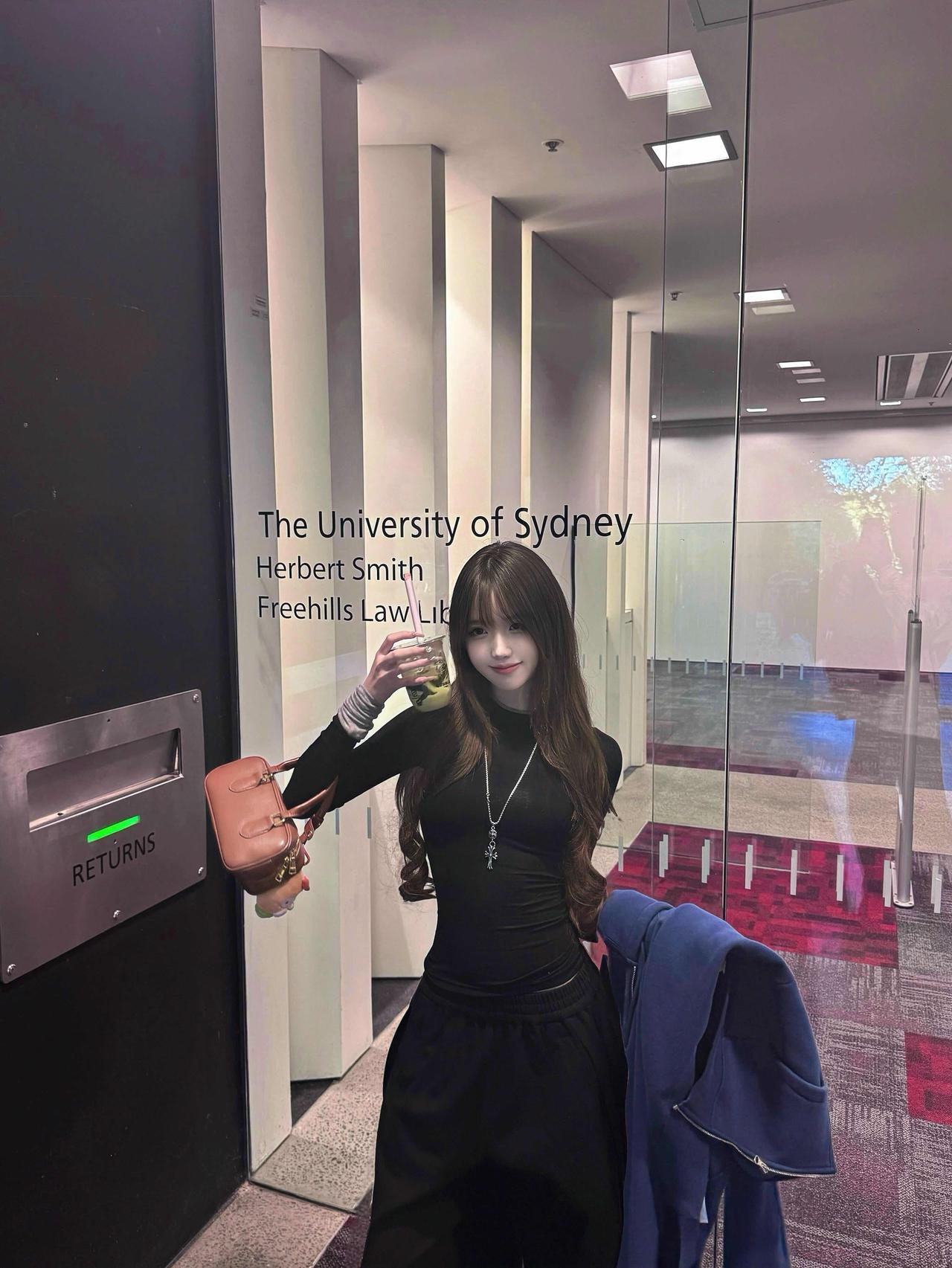 你觉得存钱和买保险哪个更靠谱🇦🇺学校一拍终于快放假了