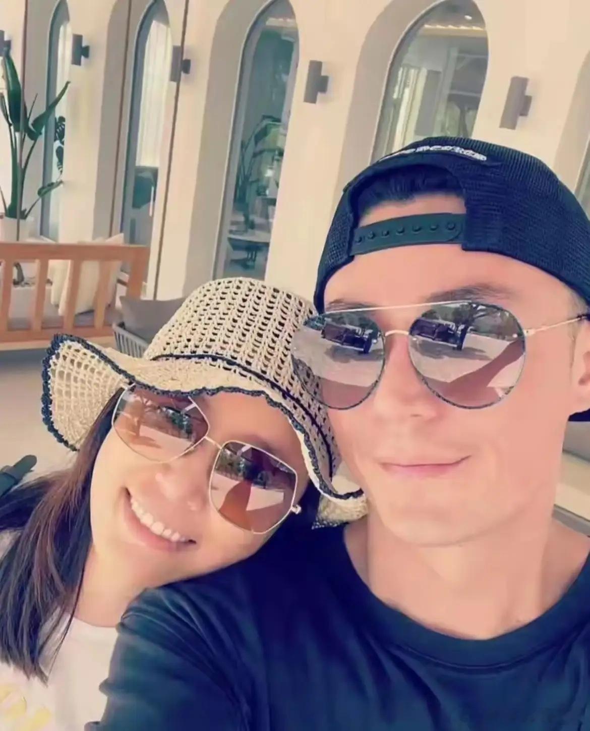 霍建华说啥也不会离婚的，不是林心如太爱他，而是他离不开林心如，他采访的时候都说：