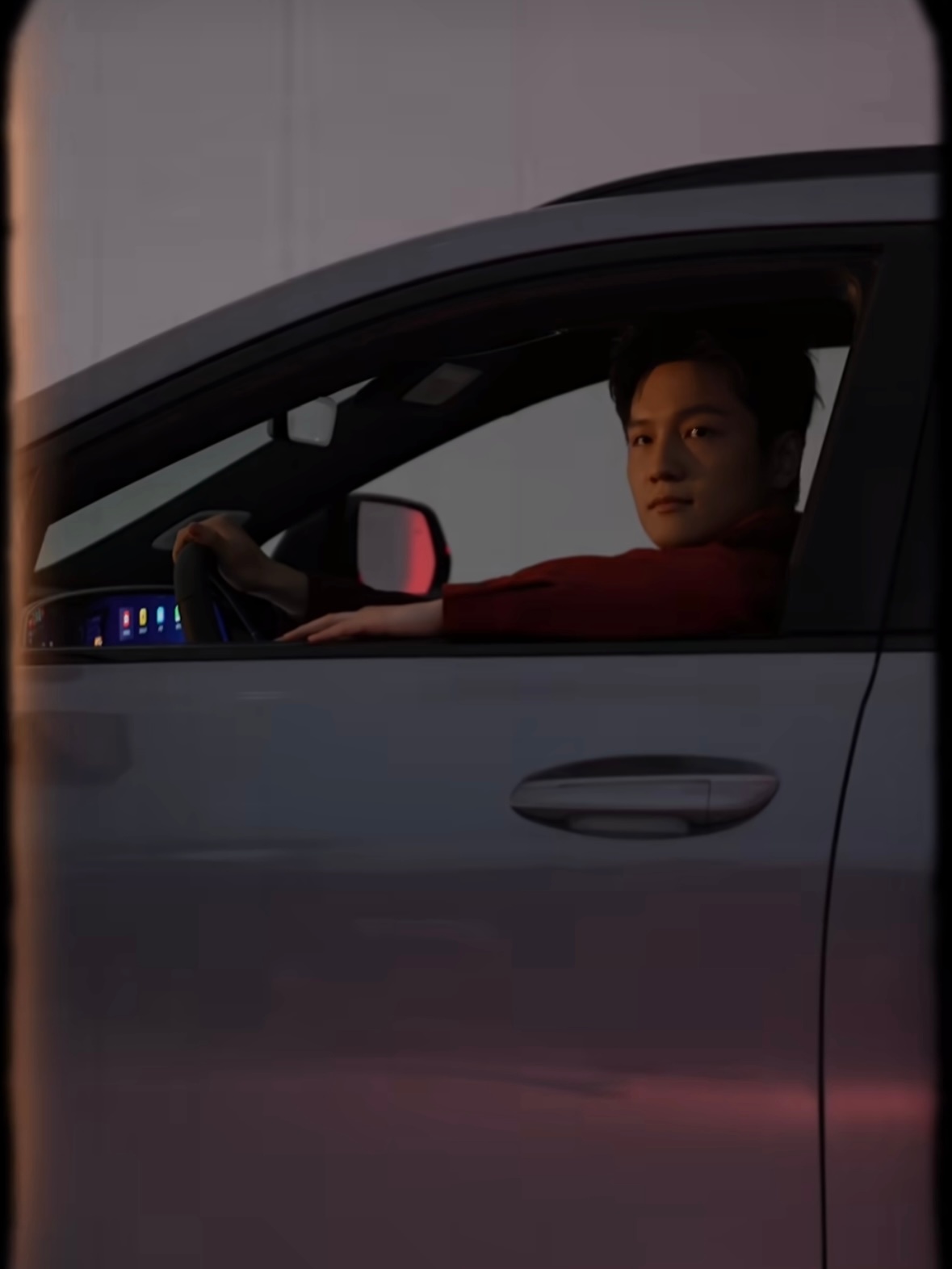 樊振东[超话]  樊振东凯迪拉克品牌代言人  小哥哥，帅得很超过[抓狂][抓狂]