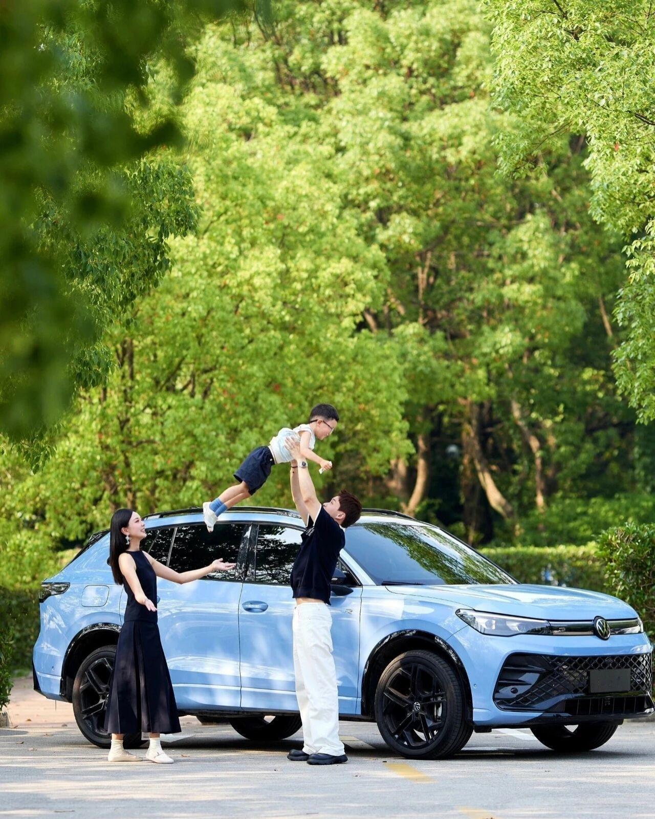 上汽大众发布途观L ePro，融合新能源设计与高效混动技术，展现未来SUV趋势。