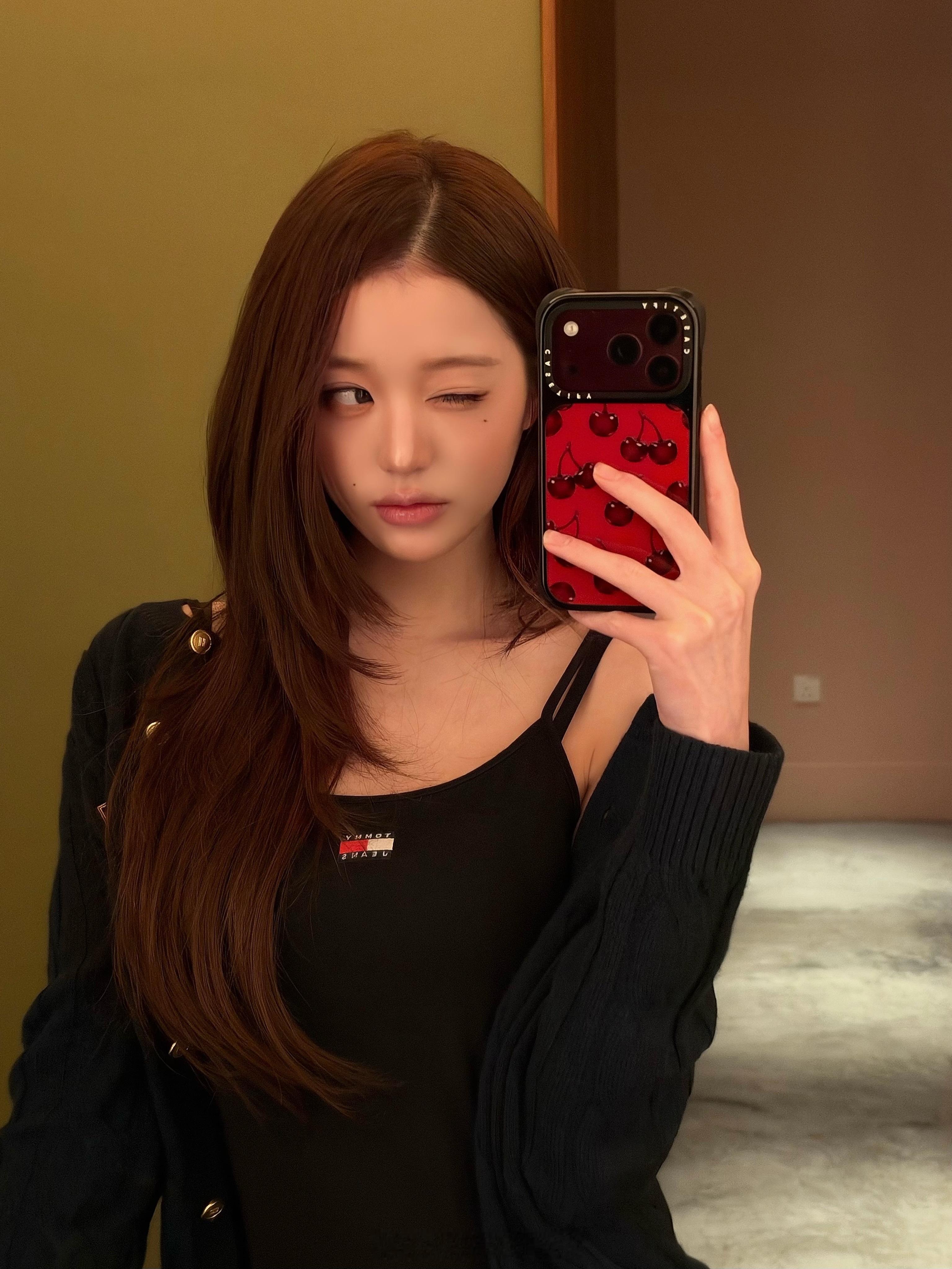 富人新标识：iPhone戴casetify手机壳！ ​​​