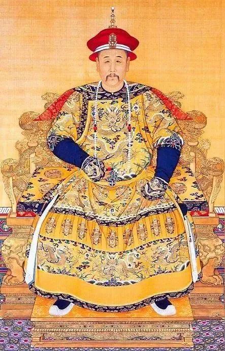 康熙的儿子应该是最强皇子天团，康熙挺能生的，有35位阿哥、20名格格，参加争夺的