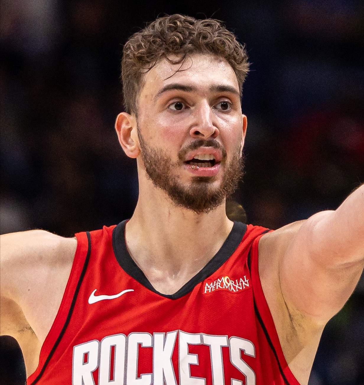 NBA潮水褪去！申京在裸泳…… 实事求是的说，本场比赛湖人的防守策略就是让申京和