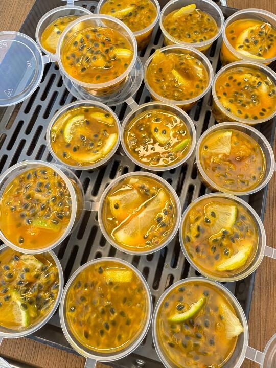 姊妹们我又又又做百香果柠檬茶啦！