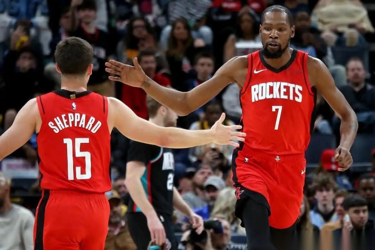 北京时间4月10日上午，休斯顿火箭（50胜29负，西部第5，7连胜）主场迎战费城