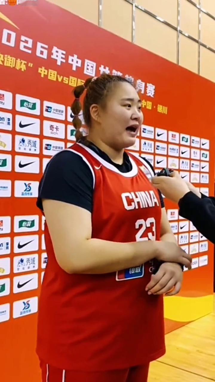 大宝贝高兴了。
还有整个球场，我觉得特别的不错。第一次来到这，也很喜欢这里，同样