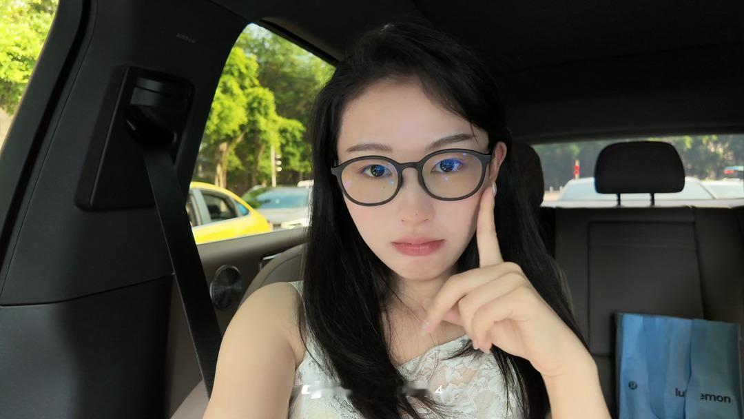 难道我的晶体植入手术做错了