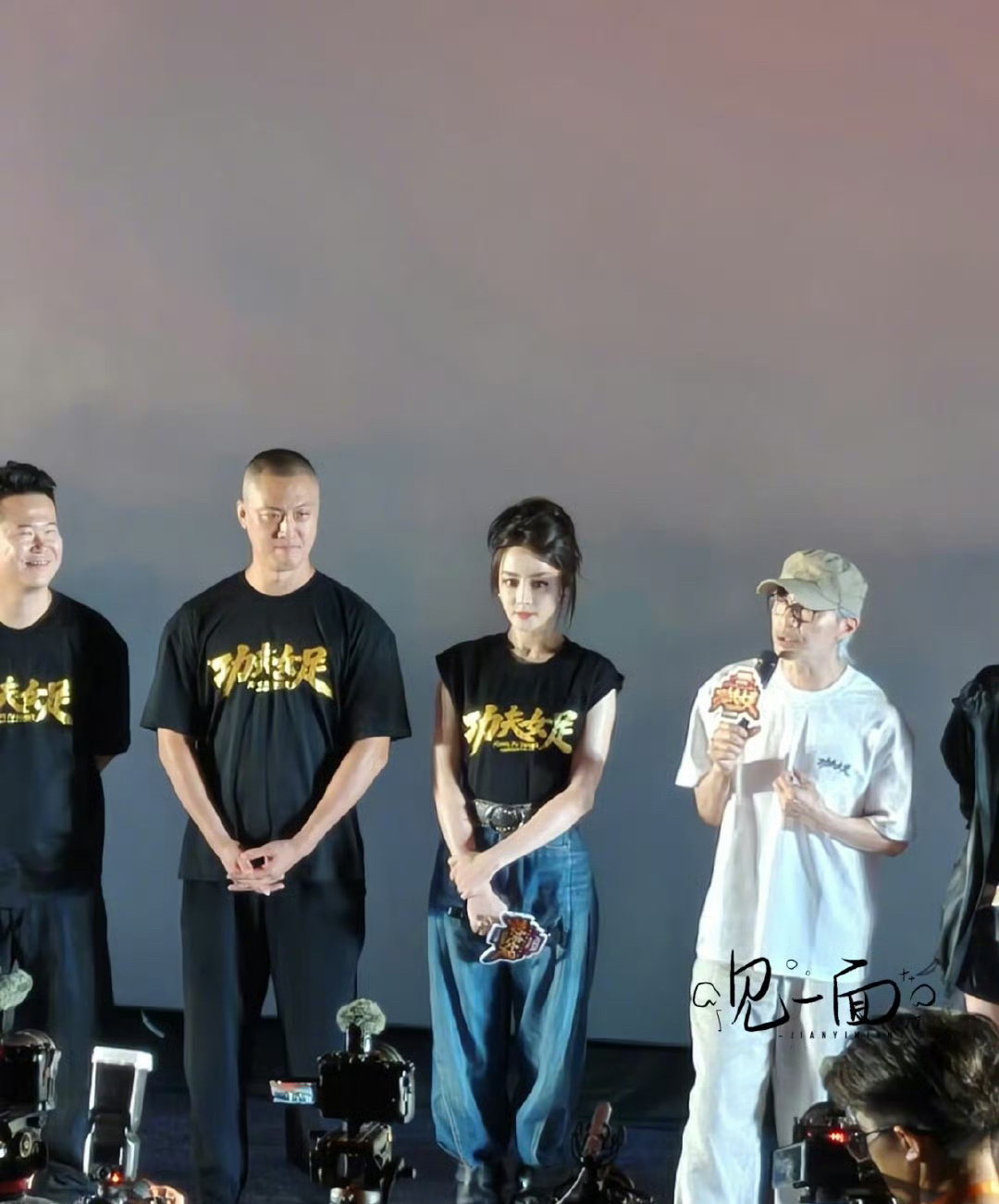 我们热巴现身《功夫女足》的路演现场啦，好飒的钰珑