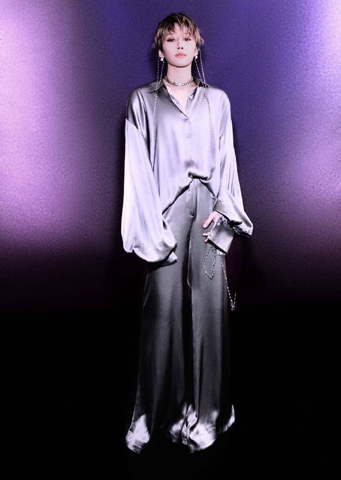 #刘雨昕#开工大片，Georges Hobeika2023春夏高定系列真丝缎面套