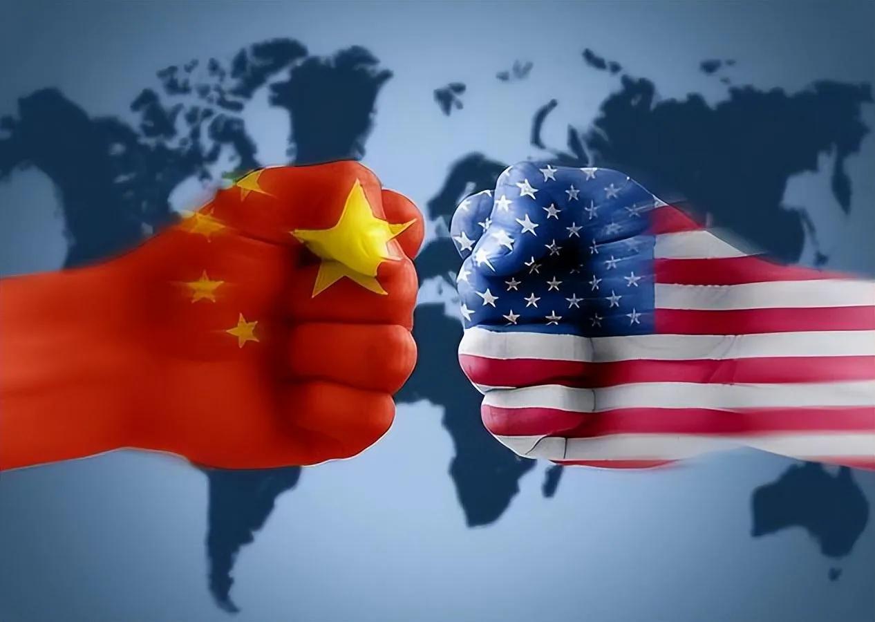 早前特朗普执意对华打贸易战、搞科技封锁，以为靠高额关税、芯片打压，就能轻易压制中