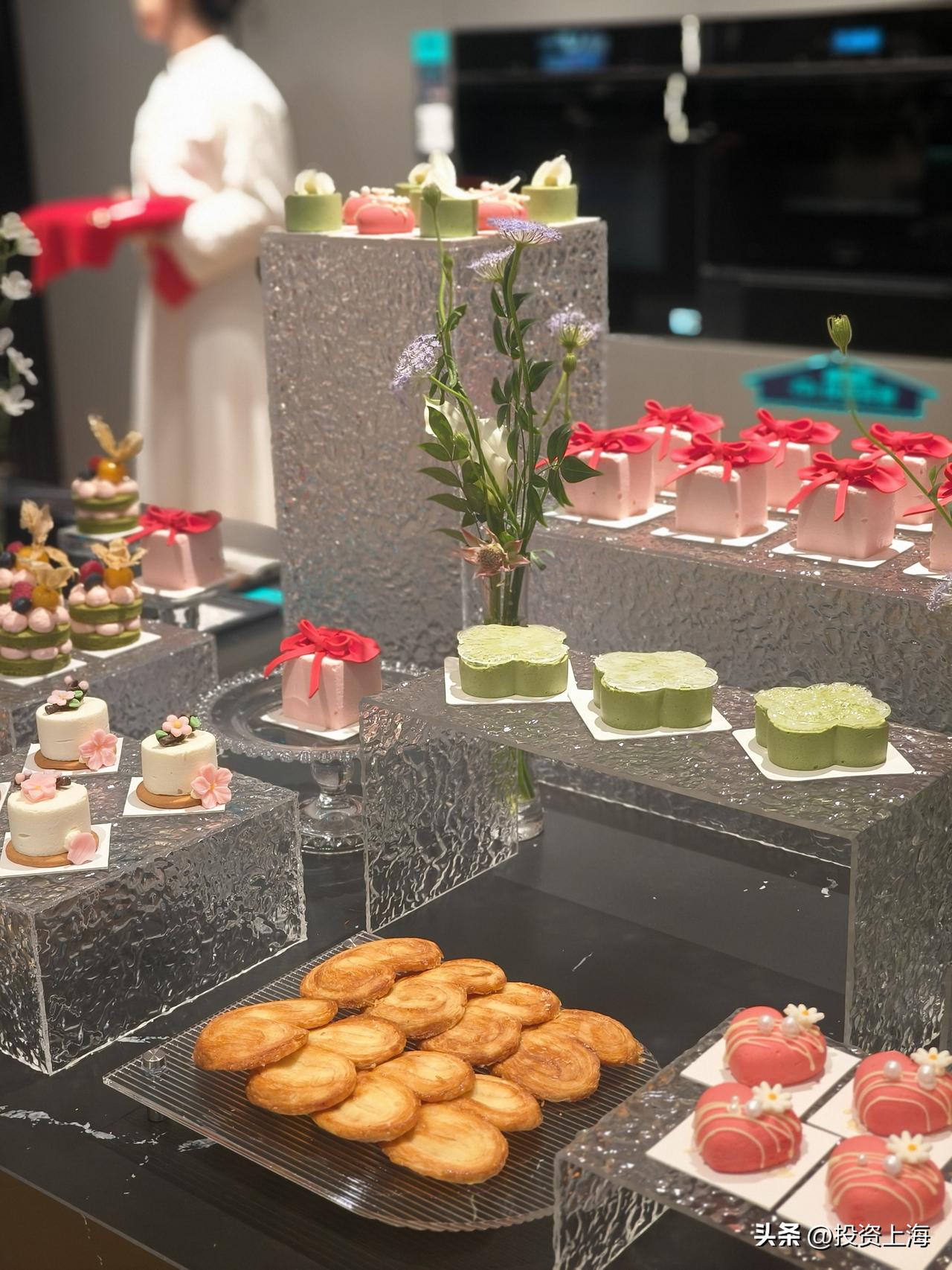 炒股和炒房在最近三年发生了严重鄙视链逆转[呲牙][呲牙][呲牙]!被嘲笑了二十年