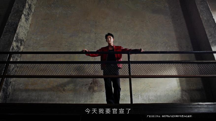 谁能拒绝黄景瑜的黑色座驾 真正有态度的表达，从来不是靠刻意张扬，而是在细节里自然