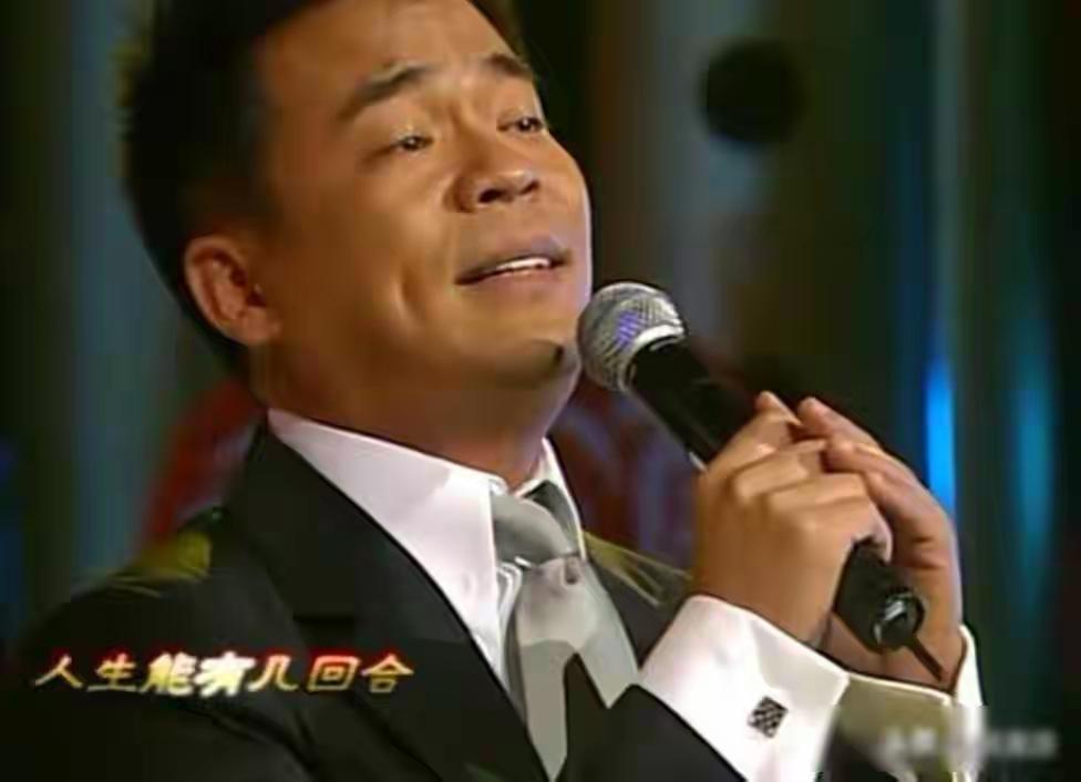 对孙浩当街小便你怎么看？
说演员孙浩不讲文明，不讲道德，当街小便了。有人看到了，