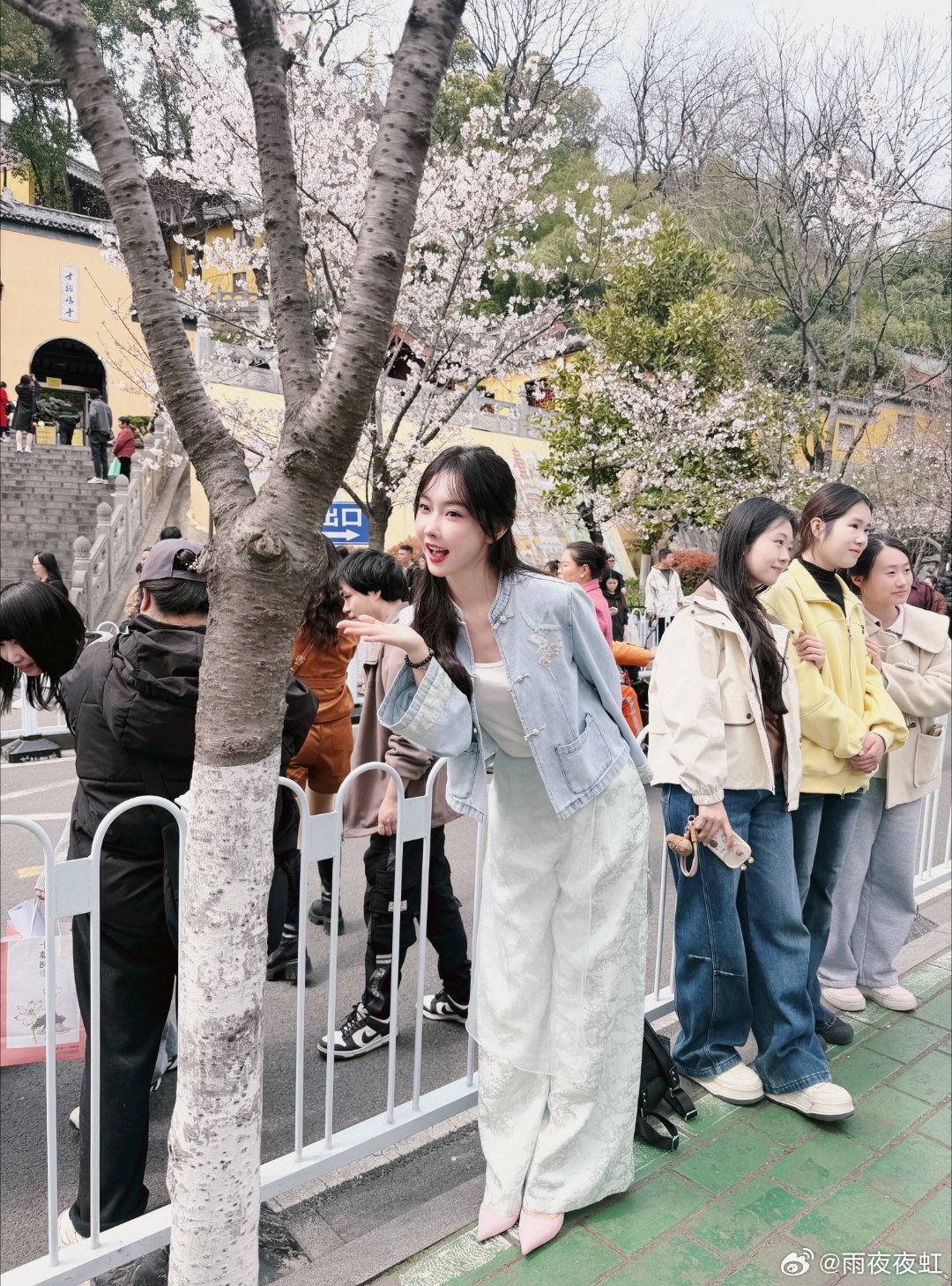 偶遇宣璐，状态看起来很不错 