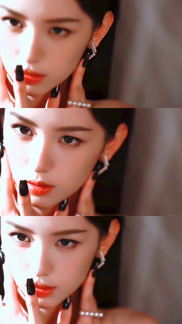 愿我如烟 还愿我曼丽又懒倦🖤 ​​​