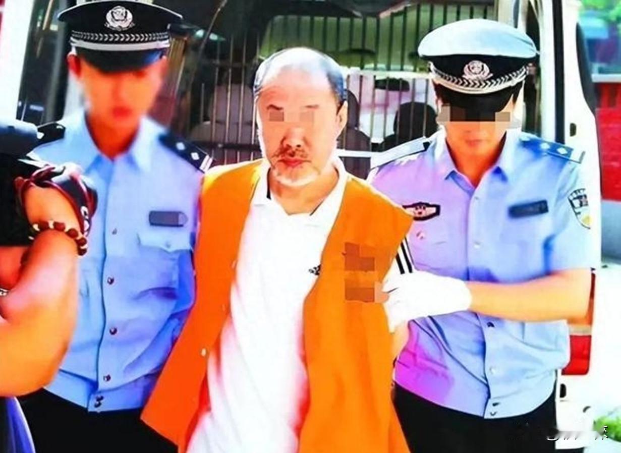 2021年，“爸，求求你放过我吧，求求你了！”女子满身是血的看着站在面前的公公，