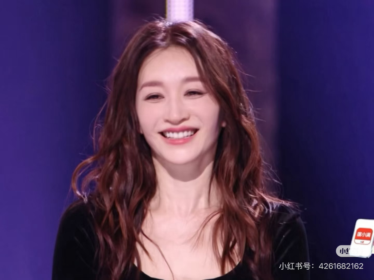 李小冉太牛了，基因彩票，真特么50岁？ 而且据说真实年龄是53…… 