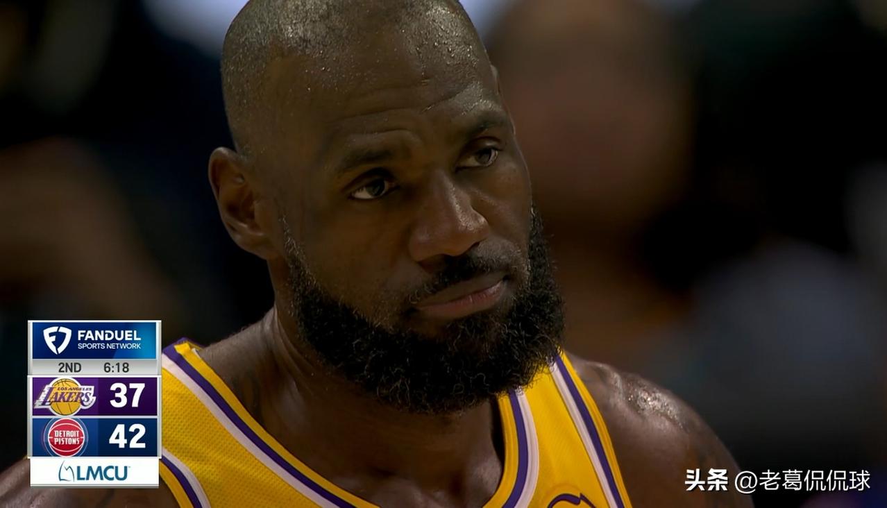 湖人超级巨星詹姆斯的手感真是太冰凉了！在今天湖人客场挑战活塞的比赛中，目前双方半