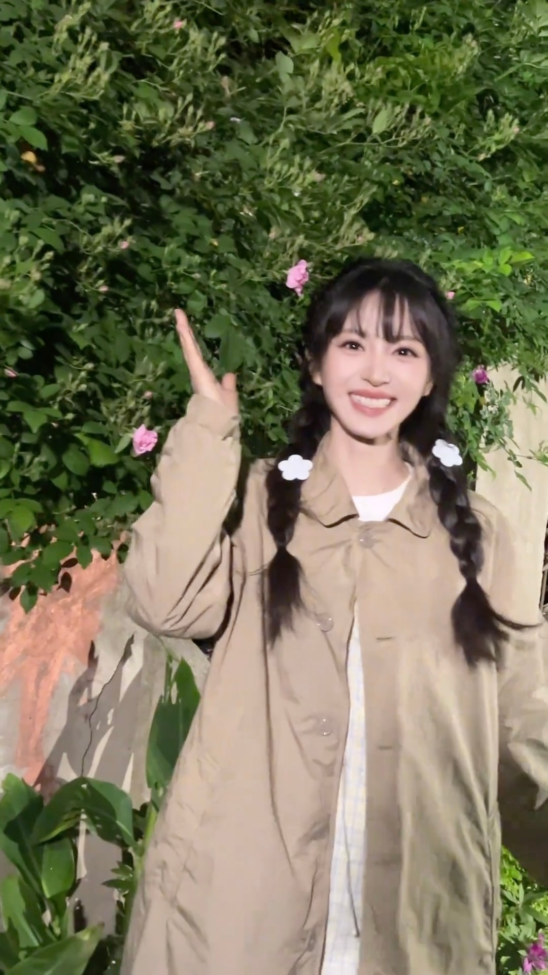我我我我我也要和田曦薇一起赏花散步🥺田曦薇赏花散步女友视角