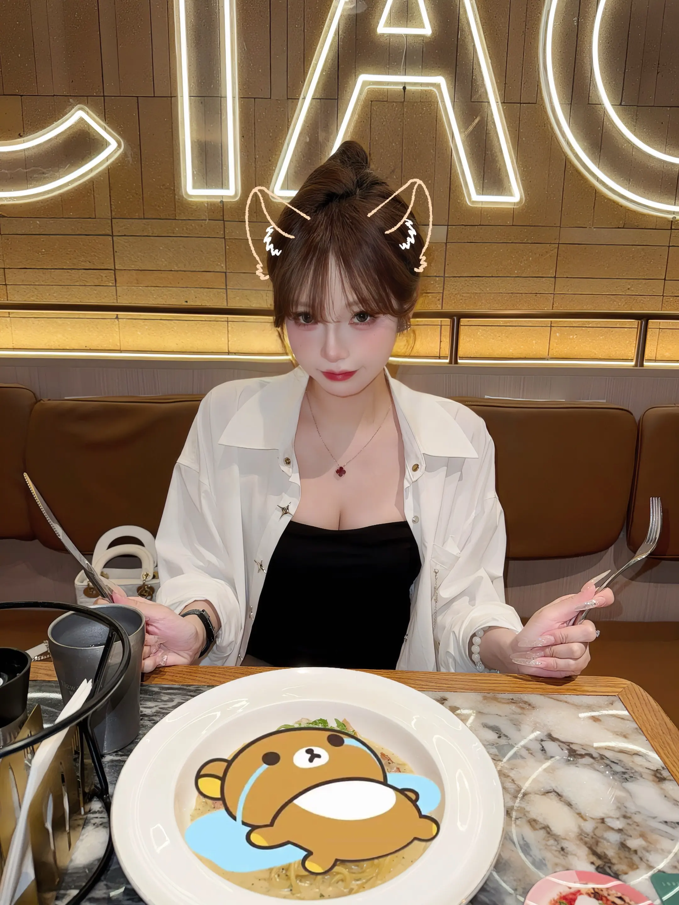 这一生敢爱敢恨，唯独不敢上秤 ❤️‍🩹