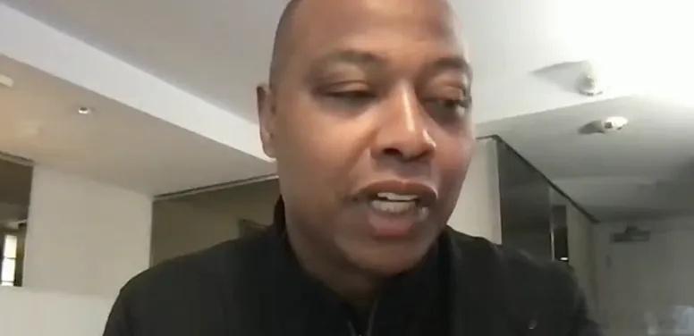 【科比回忆录！揭秘科比·布莱恩特：球场王者背后的真实面孔👨🏀】今日，前NBA