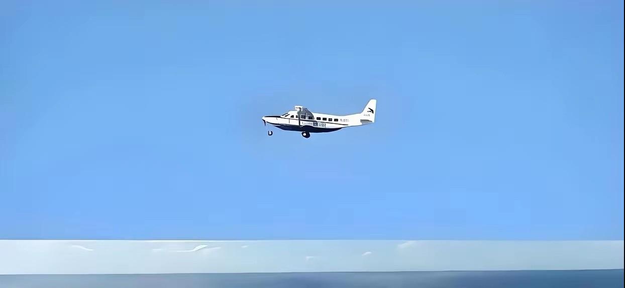 3月20日，菲律宾飞机再次逼近美济礁，这次中方没惯着果断“开火”！

这次中方不