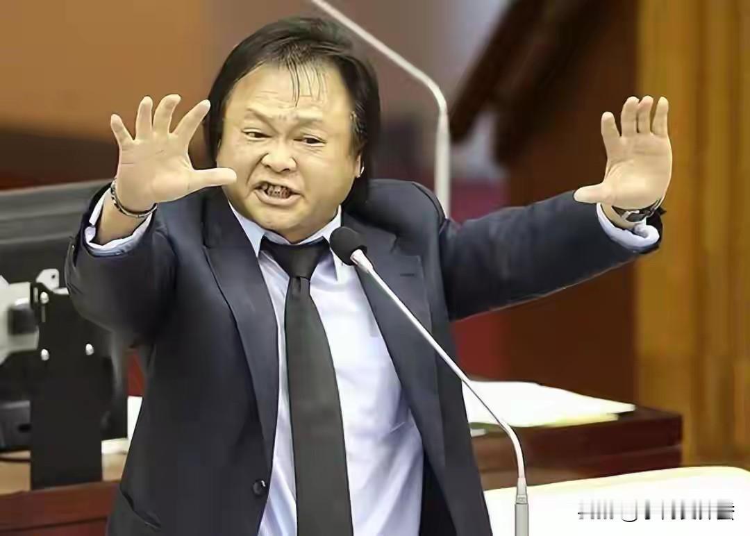 把王世坚的那些网络梗改成网红歌曲，这样做合适吗？
 
刚开始听的时候，配上他的动
