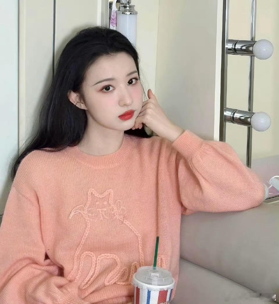 王楚然吃老乡鸡点了什么她一个人居然点了这么多  老乡鸡确实好吃！ 