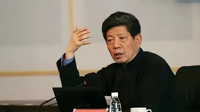 清华大学教授彭林曾说：“目前中国举国上下都在讲发展，什么都在讲发展，其实我们闭上